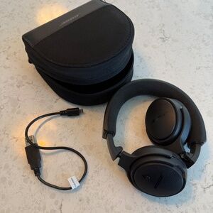 Bose SoundLink On-Ear Bluetooth Wireless Headphones Triple Black